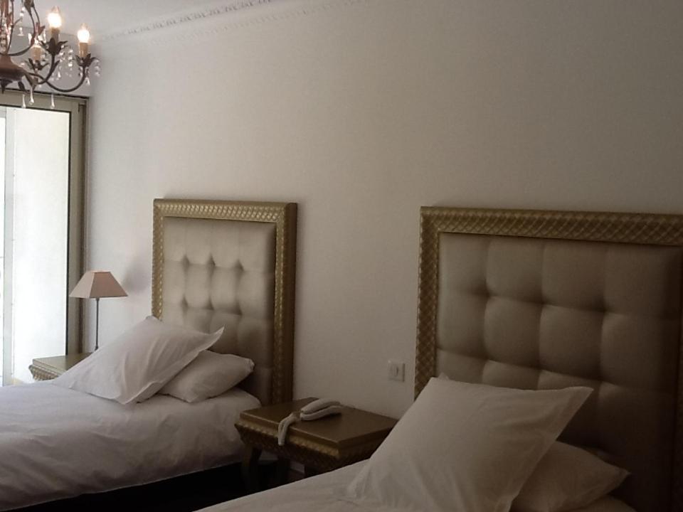 Hotel Les Deux Lions Riez Zewnętrze zdjęcie